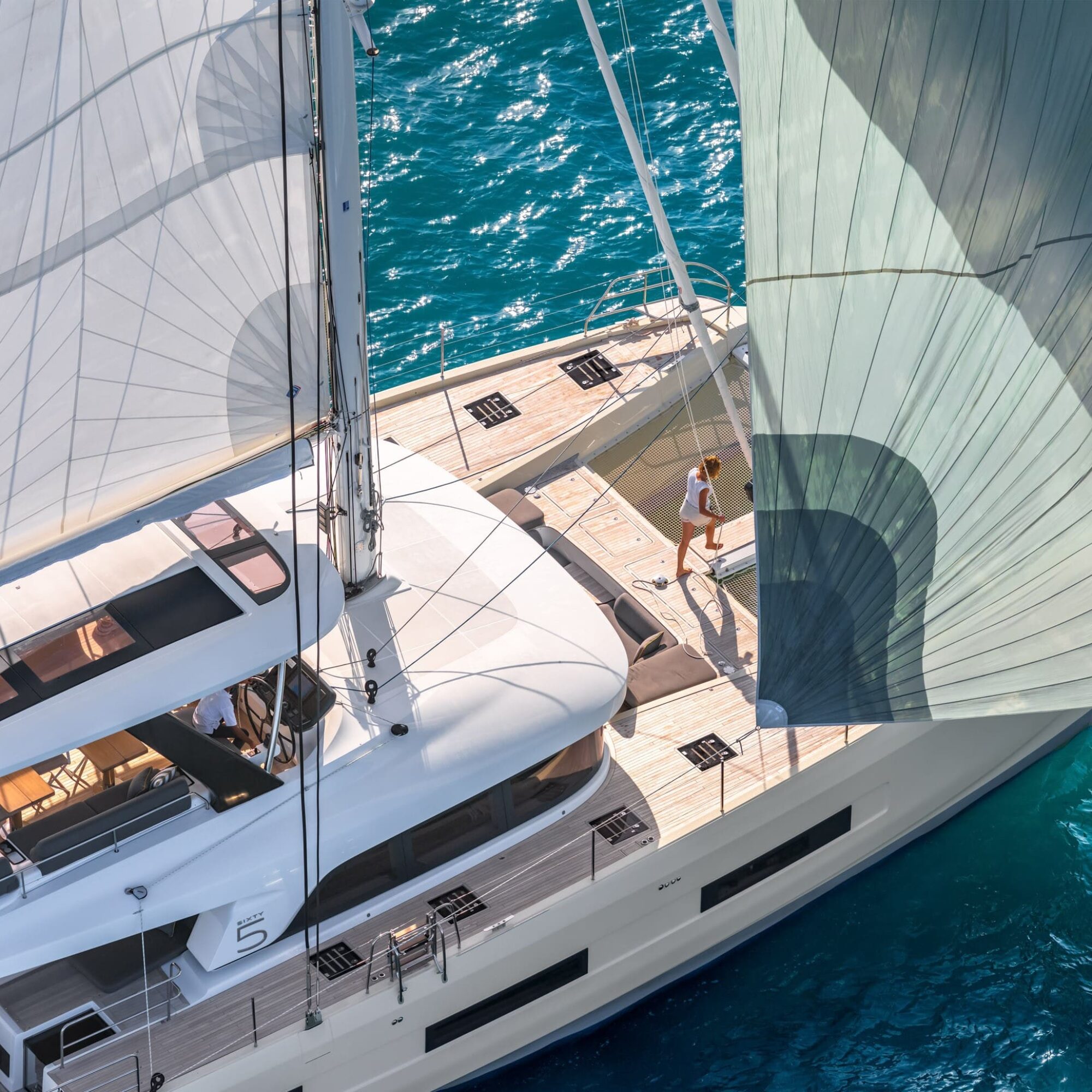 Katamarán Lagoon 65