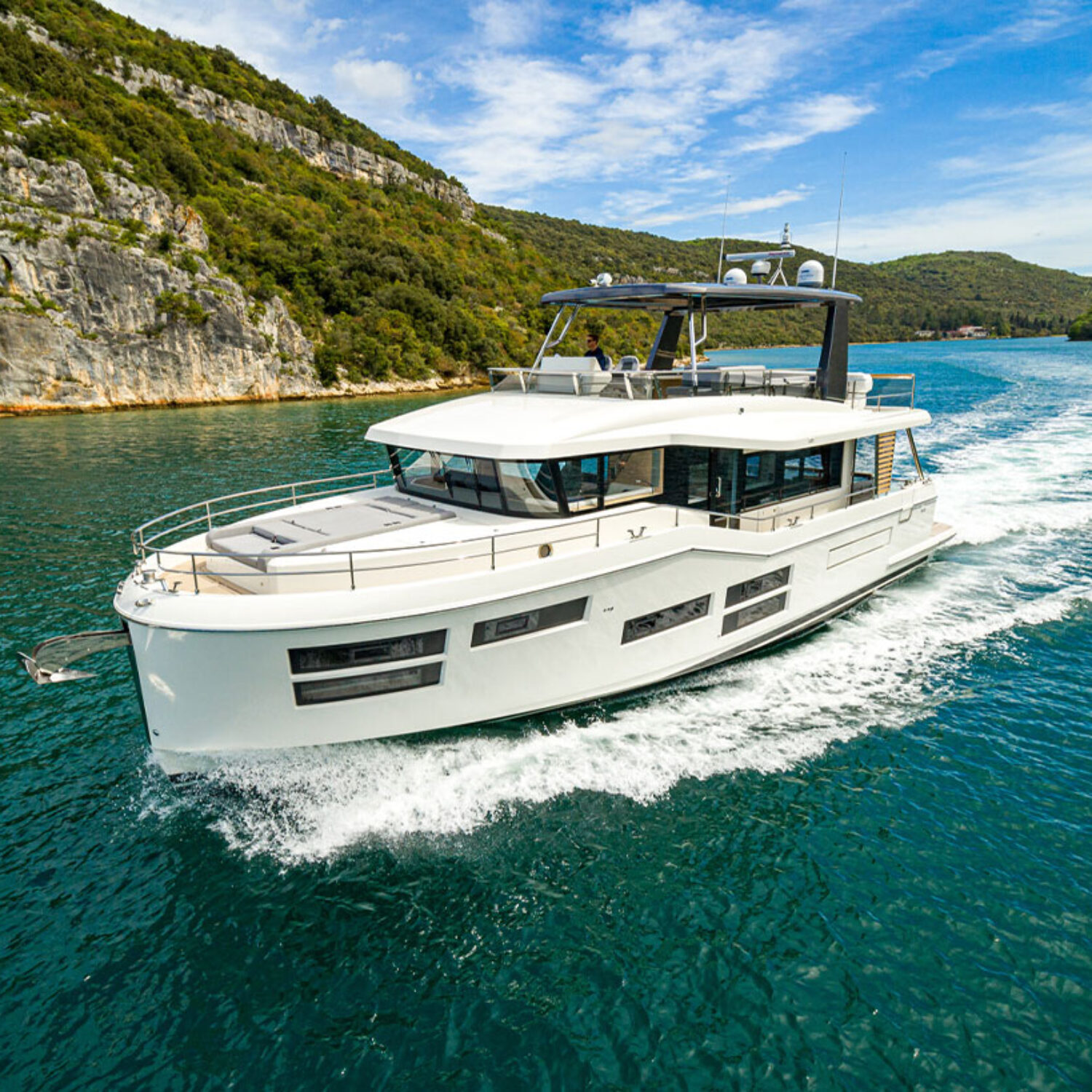 Beneteau Grand Trawler 62 hajók