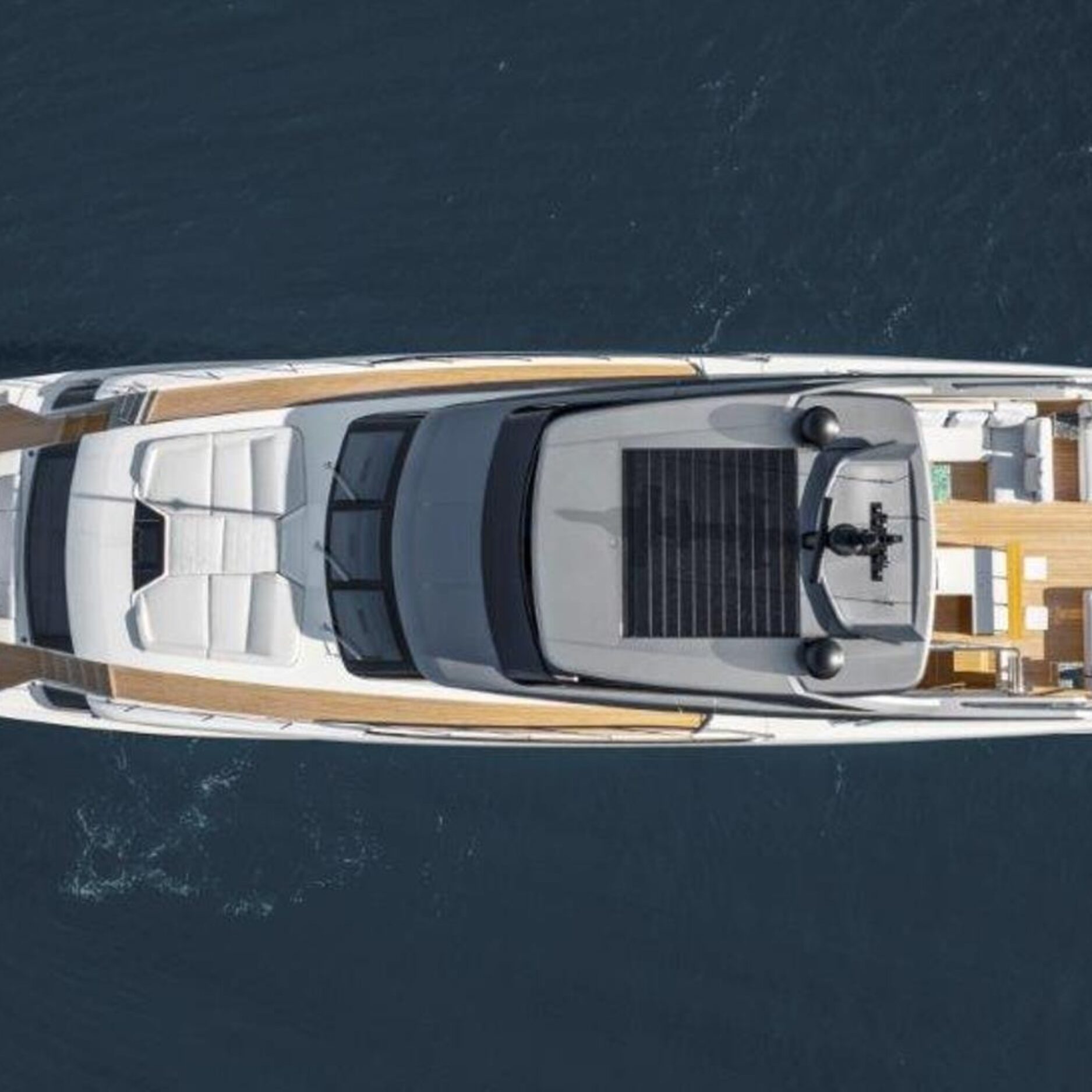 Vanjski dio Sanlorenzo SL106A