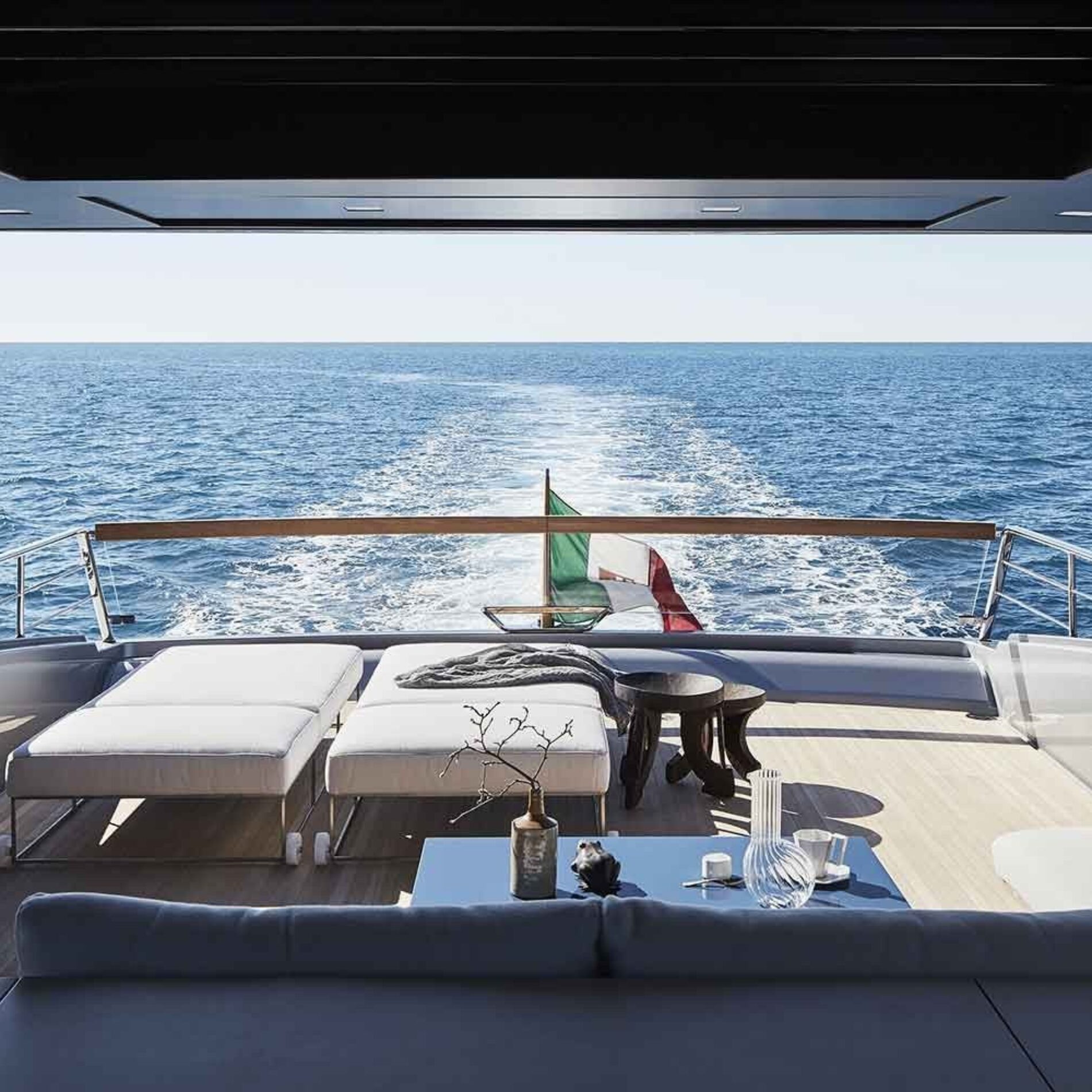 Sanlorenzo SX76 yacht exterior