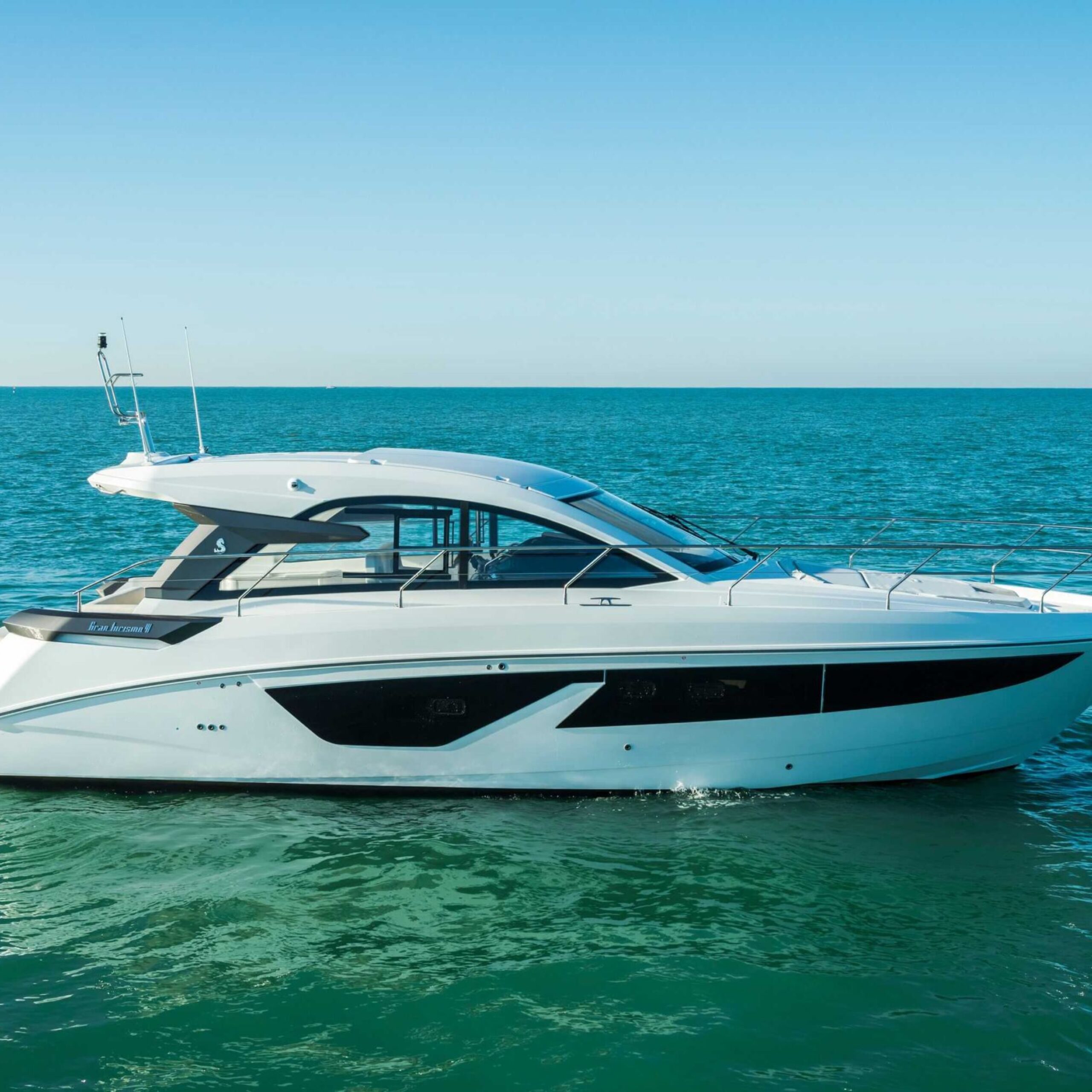 motorne jahte Beneteau Gran Turismo 41