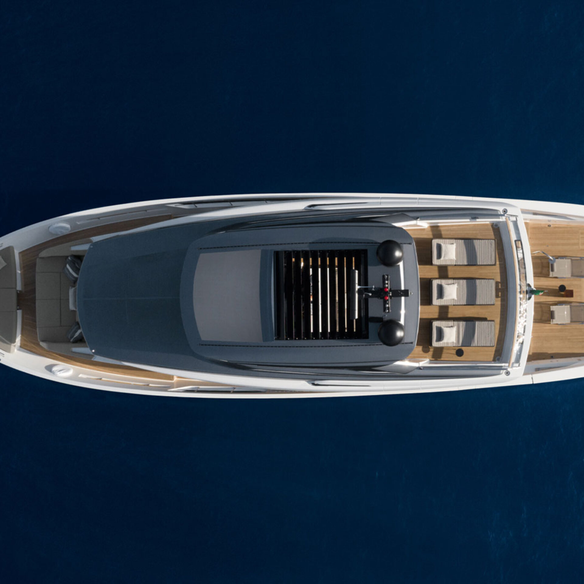 Sanlorenzo SX76 yacht exterior