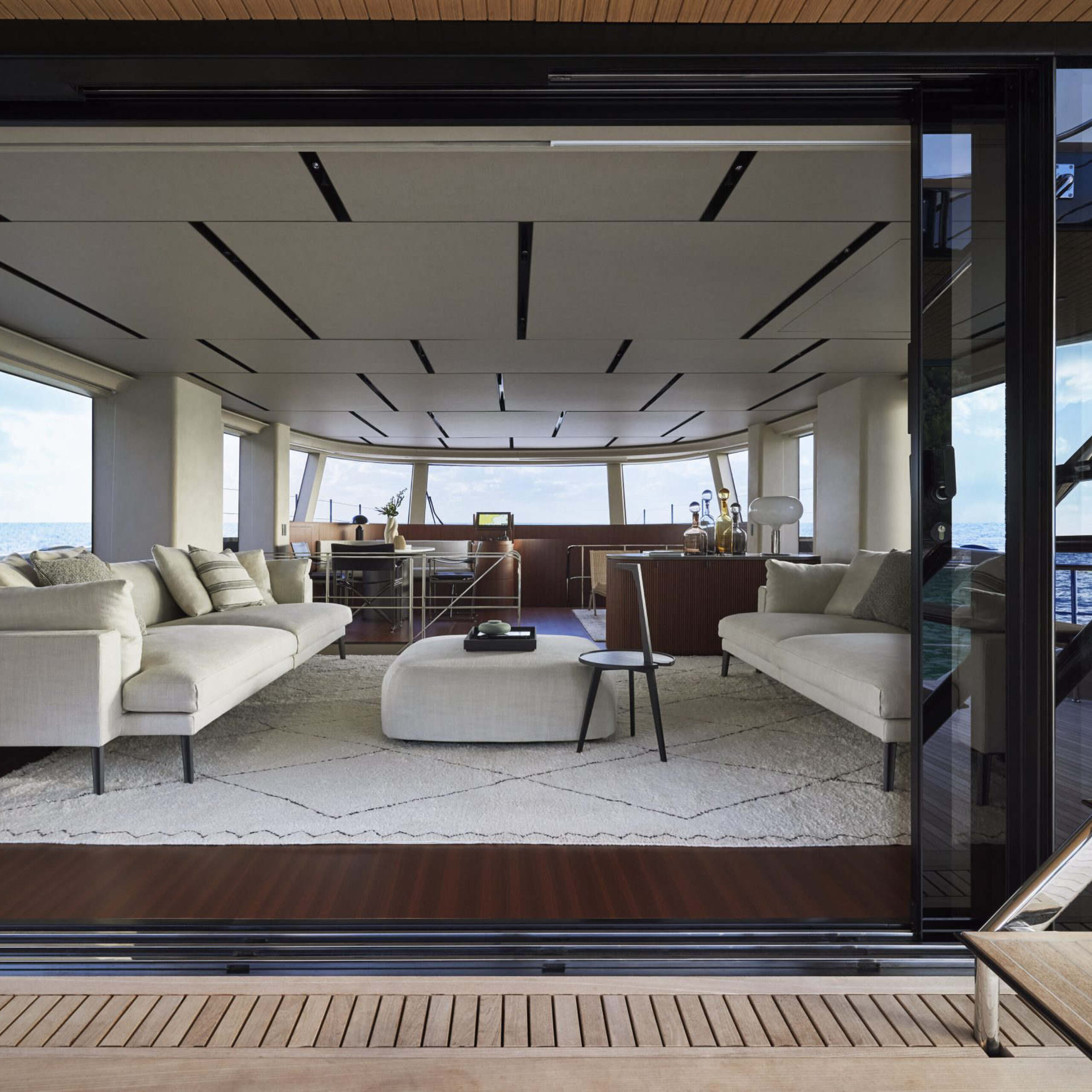 Interiér jachty Bluegame BGM75