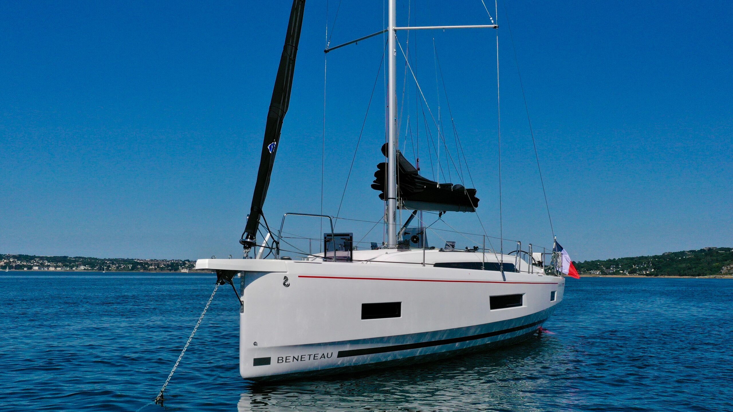 OCEANIS_40.1_IMAGE_EXTERIOR